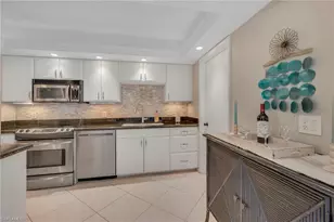 788 Park Shore Dr, Naples, FL 34103 - Photo 3