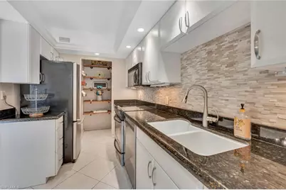 788 Park Shore Dr #D26, Naples, FL 34103 - Photo 15