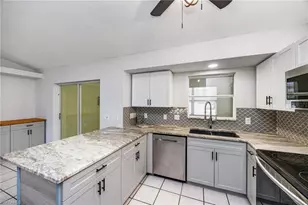 841 8th St SE, Naples, FL 34117 - Photo 11