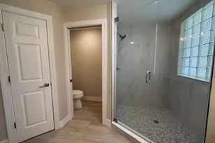 93 Silver Oaks Cir, Naples, FL 34119 - Photo 13