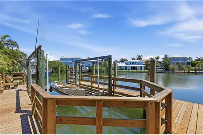 1748 Jewel Box Dr, Sanibel, FL 33957 - Photo 5