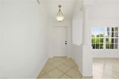2017 NE 5th Pl, Cape Coral, FL 33909 - Photo 7