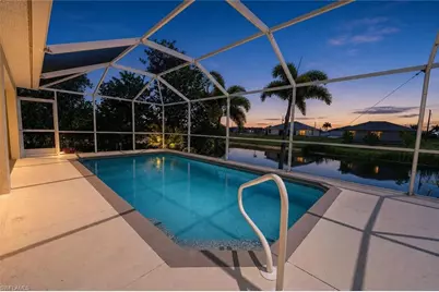2017 NE 5th Pl, Cape Coral, FL 33909 - Photo 5