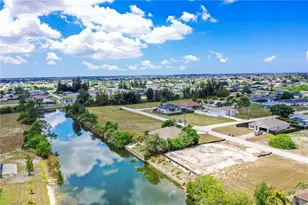 2017 NE 5th Pl, Cape Coral, FL 33909 - Photo 35