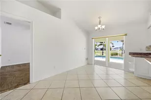 2017 NE 5th Pl, Cape Coral, FL 33909 - Photo 11