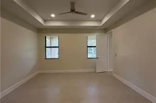 538 37th Ave NE, Naples, FL 34120 - Photo 7