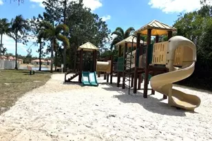 8265 Ibis Club Dr, Naples, FL 34104 - Photo 15