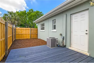 1015 10th Ave N #1011, Naples, FL 34102 - Photo 3