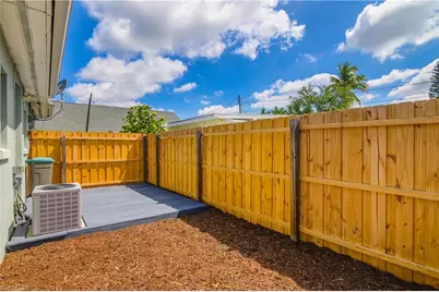 1015 10th Ave N #1011, Naples, FL 34102 - Photo 5