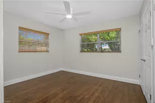 1015 10th Ave N, Naples, FL 34102 - Photo 9