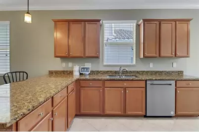 2391 Heydon Cir E, Naples, FL 34120 - Photo 9