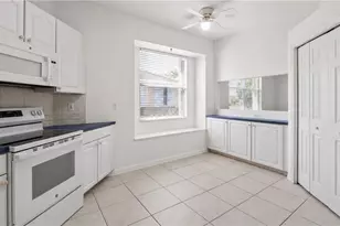 7737 Haverhill Ct, Naples, FL 34104 - Photo 13