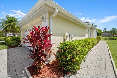 7737 Haverhill Ct, Naples, FL 34104 - Photo 3