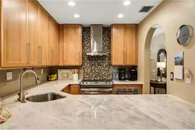 3310 Europa Dr #33, Naples, FL 34105 - Photo 9