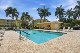 1085 Forest Lakes Dr, Naples, FL 34105 - Photo 25
