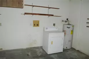 903 SE 20th Ct, Cape Coral, FL 33990 - Photo 21