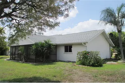 903 SE 20th Ct, Cape Coral, FL 33990 - Photo 7