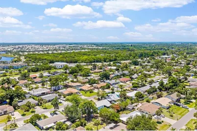 4027 Mindi Ave, Naples, FL 34112 - Photo 9