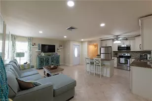 3810 Estero Bay Ln, Naples, FL 34112 - Photo 9