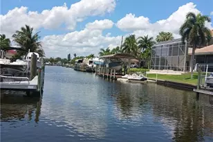2727 SE 24th Pl, Cape Coral, FL 33904 - Photo 25