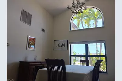 2727 SE 24th Pl, Cape Coral, FL 33904 - Photo 5