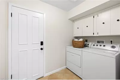214 Torrey Pines Pt, Naples, FL 34113 - Photo 23