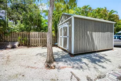 2727 66th St SW, Naples, FL 34105 - Photo 33