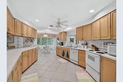 2278 Royal Ln, Naples, FL 34112 - Photo 11