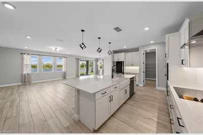 2038 Grove Dr, Naples, FL 34120 - Photo 7