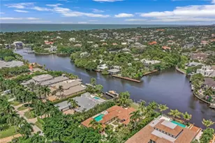 655 Galleon Dr, Naples, FL 34102 - Photo 41