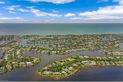 655 Galleon Dr, Naples, FL 34102 - Photo 45