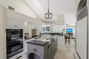 655 Galleon Dr, Naples, FL 34102 - Photo 9