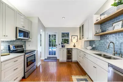 739 7th Ave N, Naples, FL 34102 - Photo 9