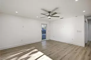 16 Kings Rd, Naples, FL 34112 - Photo 5