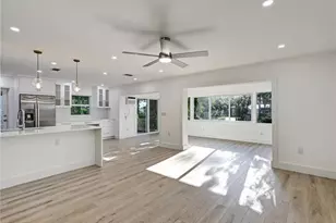 16 Kings Rd, Naples, FL 34112 - Photo 3