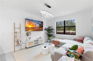 7578 Rockefeller Dr, Naples, FL 34119 - Photo 5