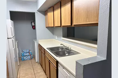 2875 Winkler Ave #517, Fort Myers, FL 33916 - Photo 3