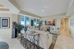 295 Grande Way, Naples, FL 34110 - Photo 7