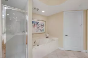 295 Grande Way, Naples, FL 34110 - Photo 17