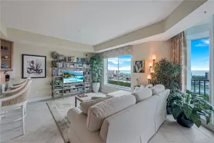 295 Grande Way, Naples, FL 34110 - Photo 3