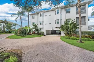 775 Bentwater Cir, Naples, FL 34108 - Photo 33