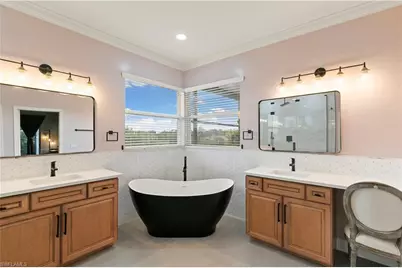 8503 Laurel Lakes Cv, Naples, FL 34119 - Photo 19