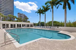 6849 Grenadier Blvd, Naples, FL 34108 - Photo 5