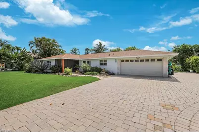 27061 Homewood Dr, Bonita Springs, FL 34135 - Photo 29