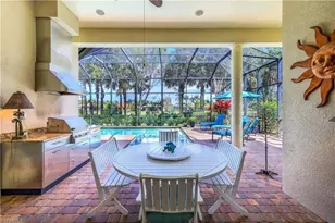 7546 Lantana Cir, Naples, FL 34119 - Photo 23