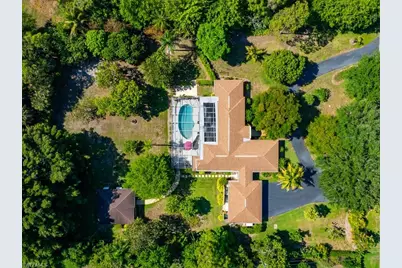 610 West St, Naples, FL 34108 - Photo 9