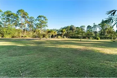 6011 Sea Grass Ln, Naples, FL 34116 - Photo 3