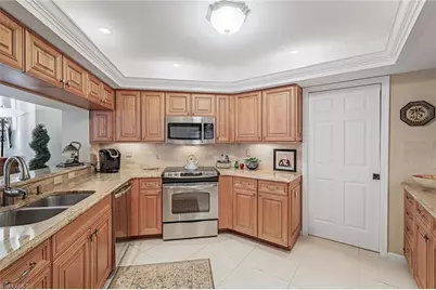 8471 Abbington Cir #1111, Naples, FL 34108 - Photo 7