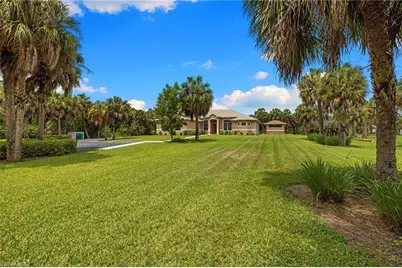 385 13th St SW, Naples, FL 34117 - Photo 3