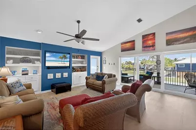5612 Easy St, Fort Myers Beach, FL 33931 - Photo 11